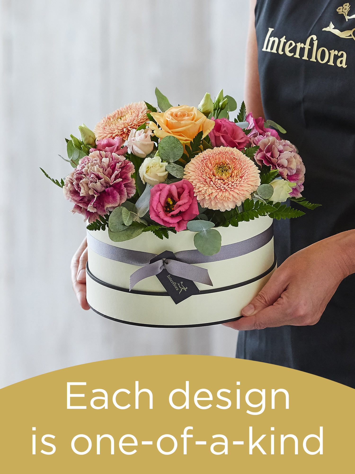 FLORIST'S CHOICE FLORAL HATBOX